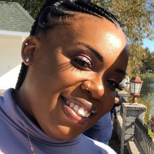 Meet your Posher, Ashleigh